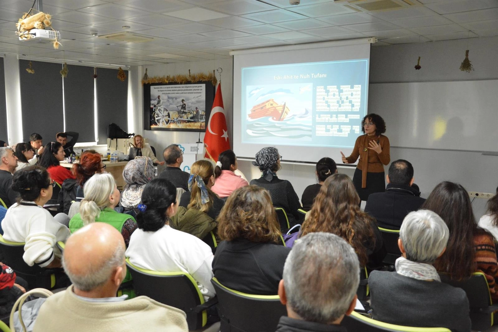 Balıkesir’de çiftçilere uygulamalı zeytin eğitimi Balıkesir’de çiftçilere uygulamalı zeytin eğitimi