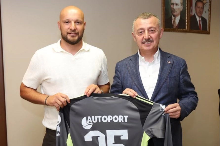  Kocaelispor’da...